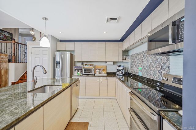 1384 Dieman Lane, East Meadow, NY 11554