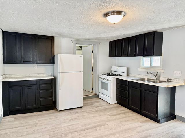 52 Pocket Hill Road, Plattsburgh, NY 12901