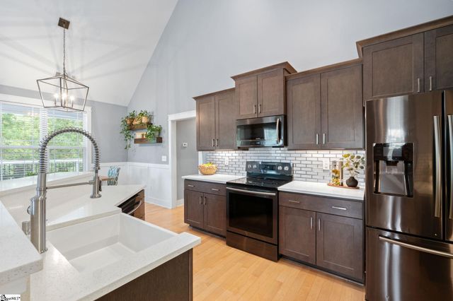 1050 Old Dacusville Road, Easley, SC 29640