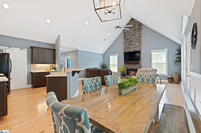 1050 Old Dacusville Road, Easley, SC 29640