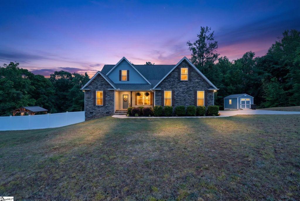 1050 Old Dacusville Road, Easley, SC 29640