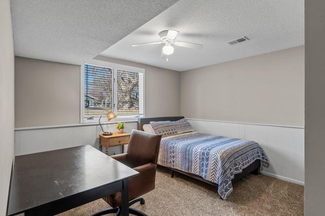 540 Orchid Lane N, Plymouth, MN 55447