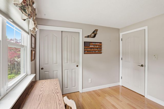 17 Briggs Avenue, Bourne, MA 02532