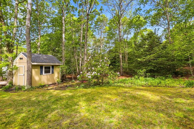 17 Briggs Avenue, Bourne, MA 02532