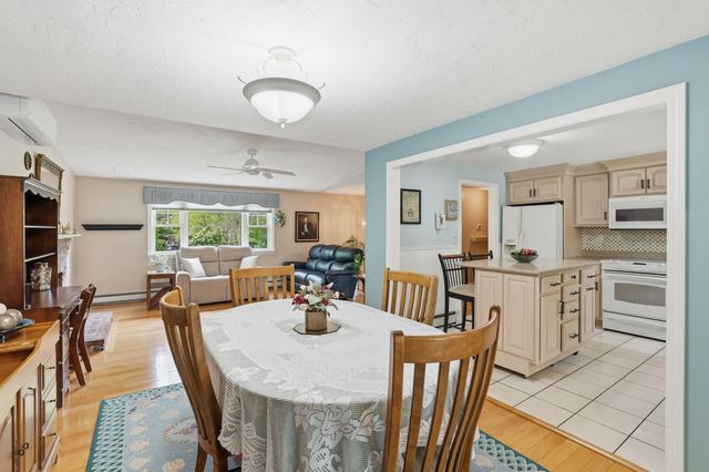 17 Briggs Avenue, Bourne, MA 02532