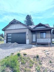 6856 Selkirk St, Bonners Ferry, ID 83805