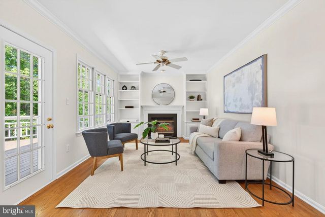 1273 LAMPLIGHTER WAY, Reston, VA 20194