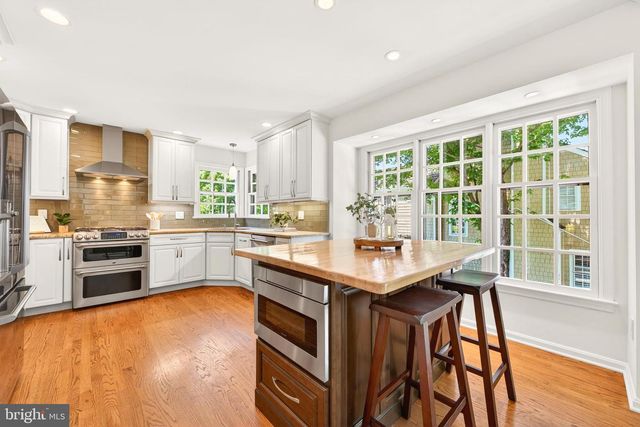 1273 LAMPLIGHTER WAY, Reston, VA 20194