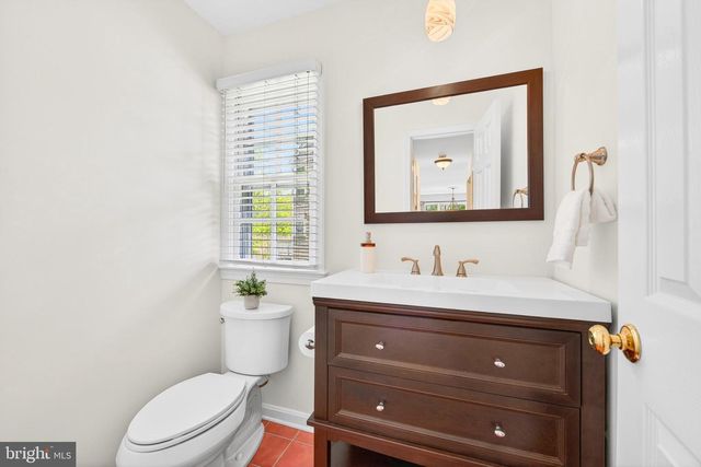 1273 LAMPLIGHTER WAY, Reston, VA 20194