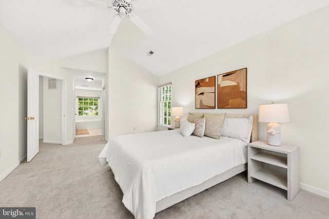 1273 LAMPLIGHTER WAY, Reston, VA 20194