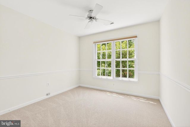 1273 LAMPLIGHTER WAY, Reston, VA 20194