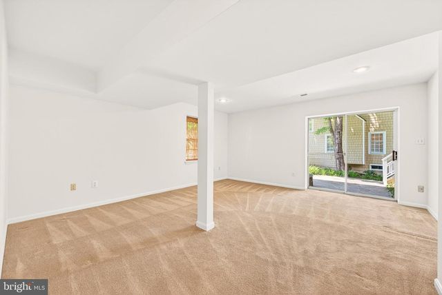 1273 LAMPLIGHTER WAY, Reston, VA 20194