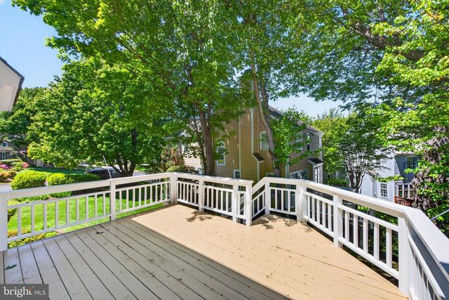 1273 LAMPLIGHTER WAY, Reston, VA 20194