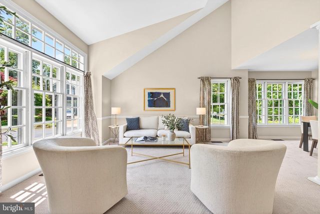 1273 LAMPLIGHTER WAY, Reston, VA 20194