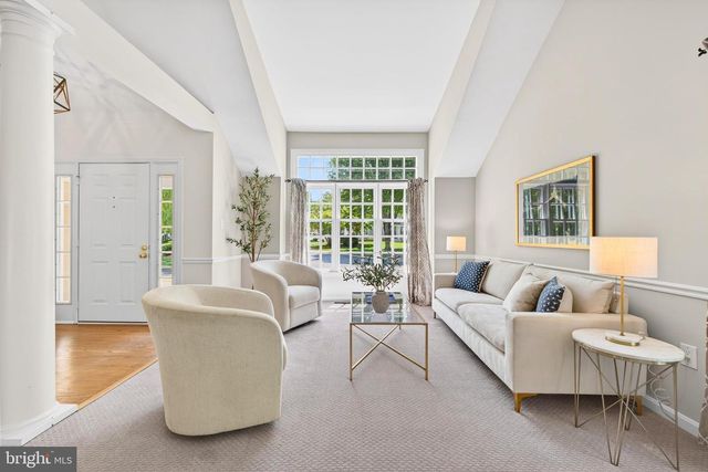 1273 LAMPLIGHTER WAY, Reston, VA 20194