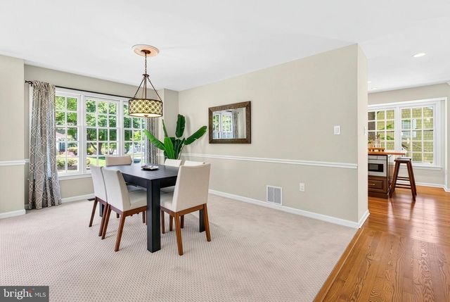 1273 LAMPLIGHTER WAY, Reston, VA 20194