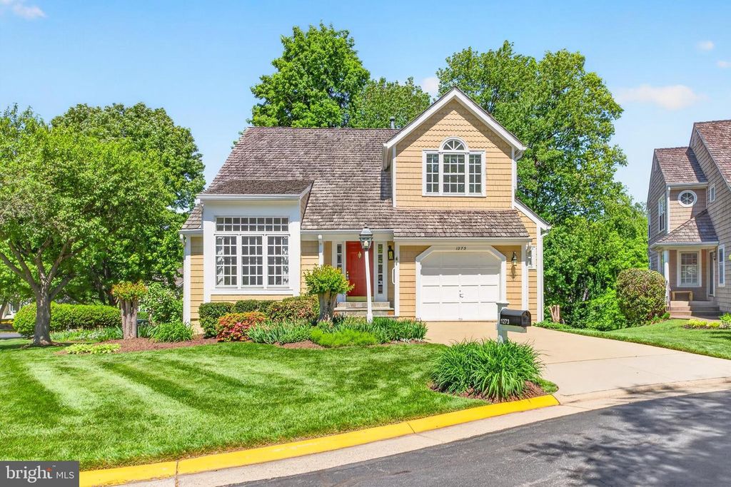 1273 LAMPLIGHTER WAY, Reston, VA 20194