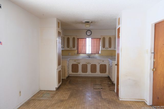 4214 Parkwood Dr., San Antonio, TX 78218