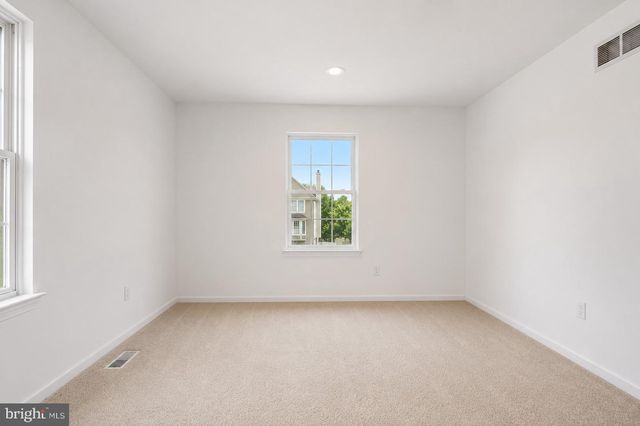 96 MULLEN DR, Sicklerville, NJ 08081