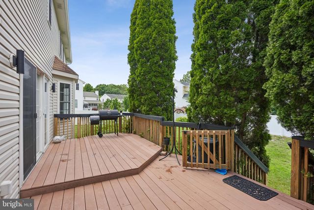 96 MULLEN DR, Sicklerville, NJ 08081