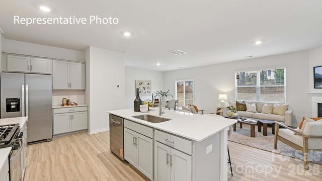 1418 Mammoth Road, Hickory, NC 28602