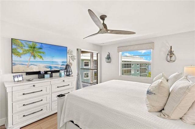 1140 LITTLE NECK CT D37, Naples, FL 34102