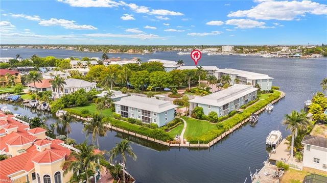 1140 LITTLE NECK CT D37, Naples, FL 34102