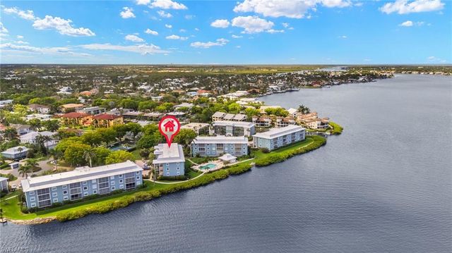 1140 LITTLE NECK CT D37, Naples, FL 34102