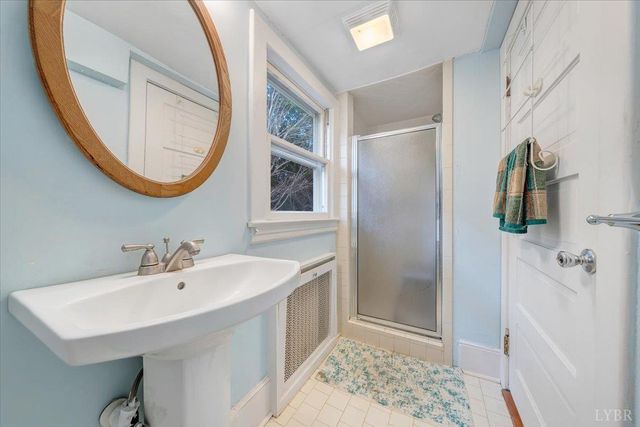 1826 Arlington Road, Roanoke, VA 24015