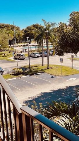 950 SW 138th Ave 314B, Pembroke Pines, FL 33027