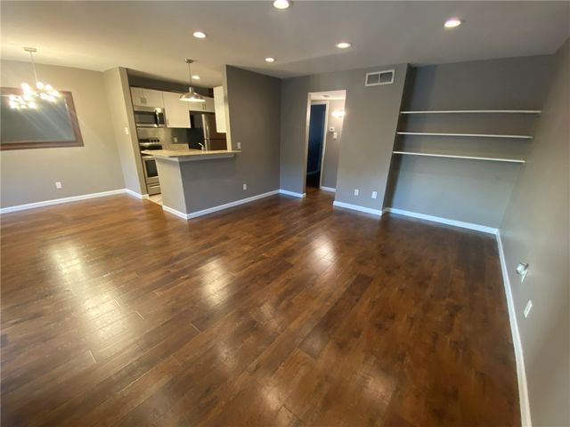 1011 Ennis Joslin 212, Corpus Christi, TX 78412