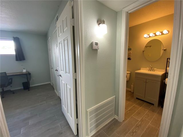 1011 Ennis Joslin 212, Corpus Christi, TX 78412