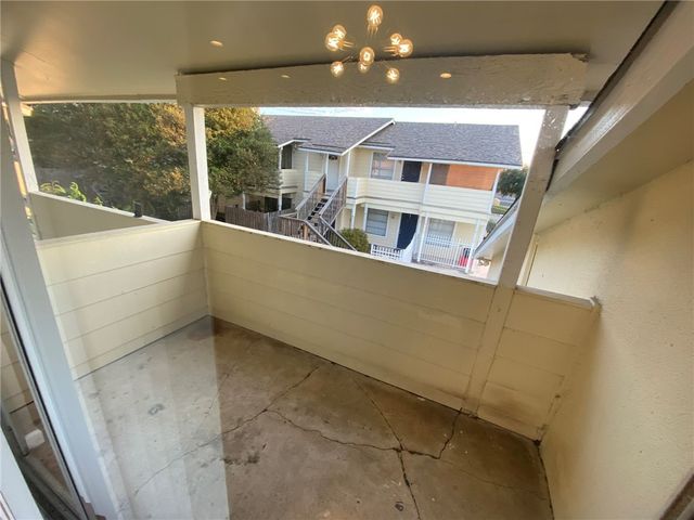 1011 Ennis Joslin 212, Corpus Christi, TX 78412