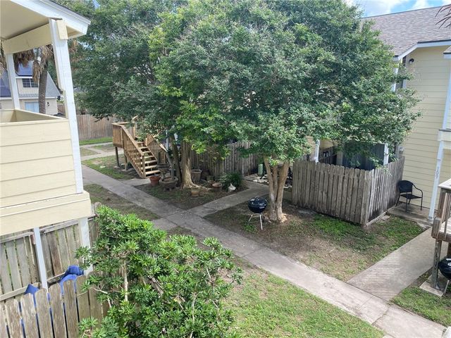 1011 Ennis Joslin 212, Corpus Christi, TX 78412