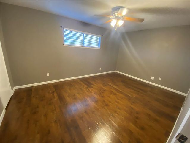 1011 Ennis Joslin 212, Corpus Christi, TX 78412