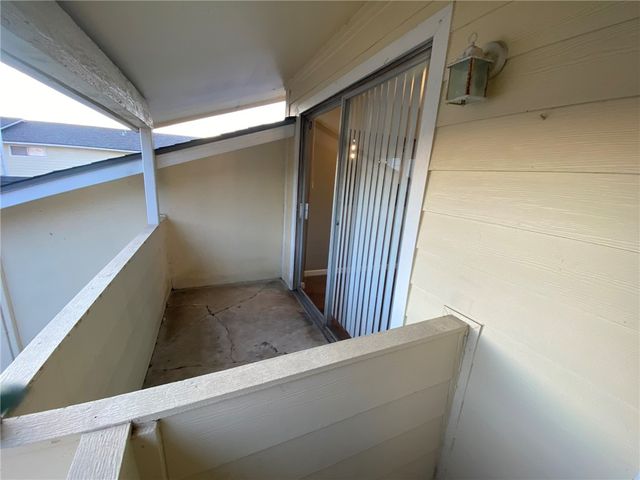 1011 Ennis Joslin 212, Corpus Christi, TX 78412