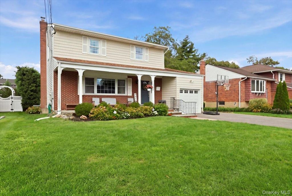1798 Hannington Avenue, Wantagh, NY 11793 — exterior