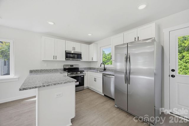 244 S CALDWELL Avenue, Conover, NC 28613