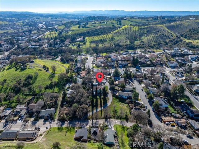 170 Pacific Avenue, Paso Robles, CA 93446