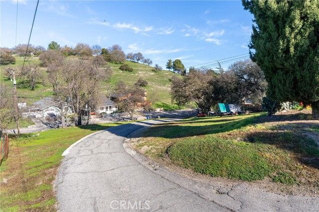 170 Pacific Avenue, Paso Robles, CA 93446