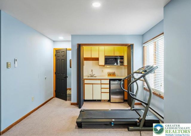 9 Gregory Place, Kidder Twp, PA 18624