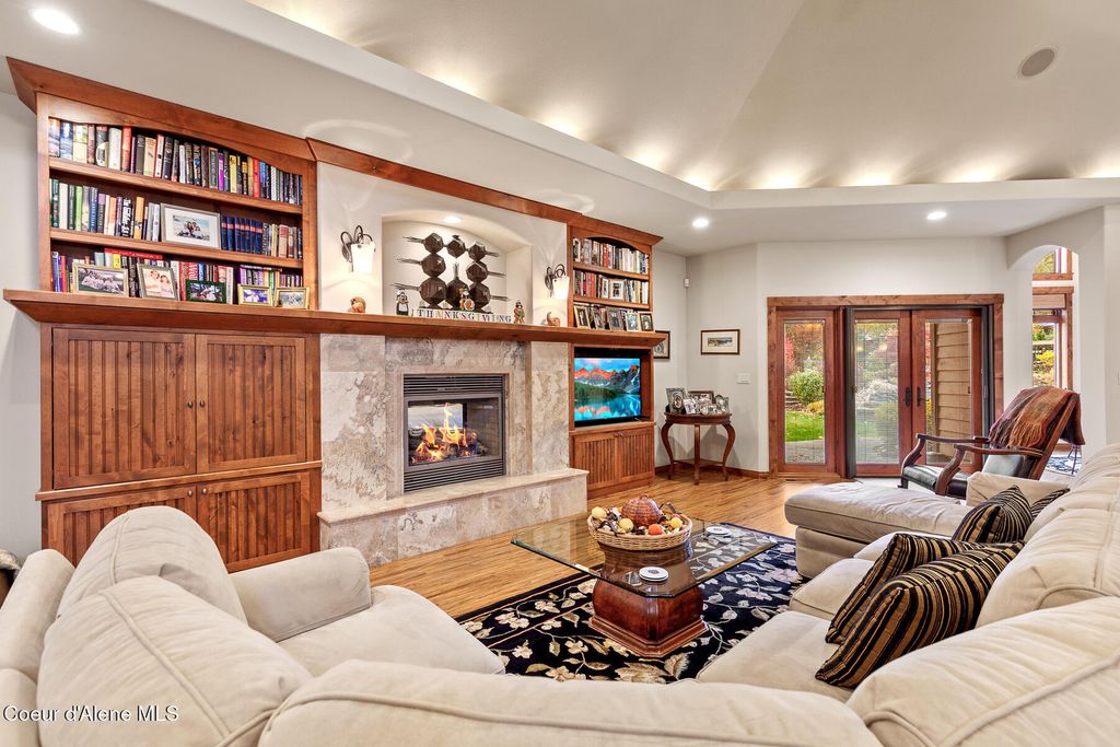 2240 E WOODSTONE DR, Hayden, ID 83835 photo 6