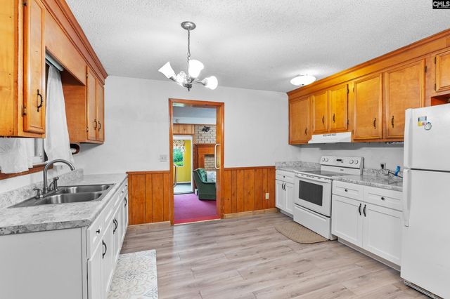 112 Hallwood Road, Eastover, SC 29044