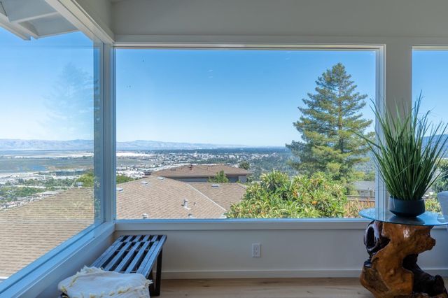 15 Buckland Court, San Carlos, CA 94070