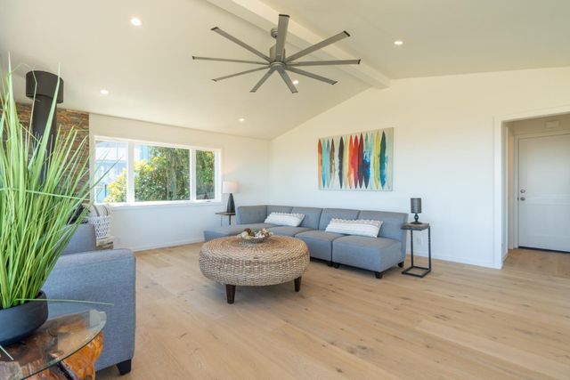 15 Buckland Court, San Carlos, CA 94070