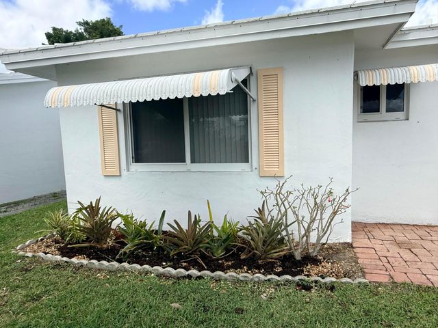 2751 NW 4th Avenue, Pompano Beach, FL 33064