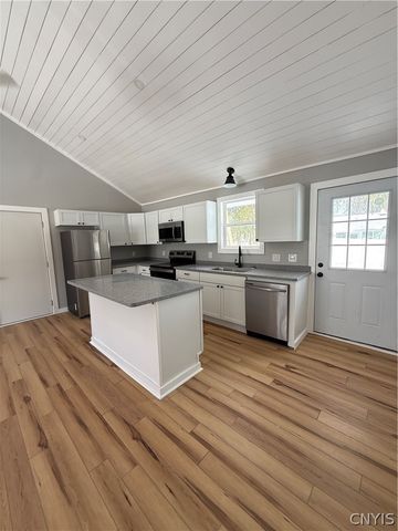 125 Standart Avenue, Auburn, NY 13021