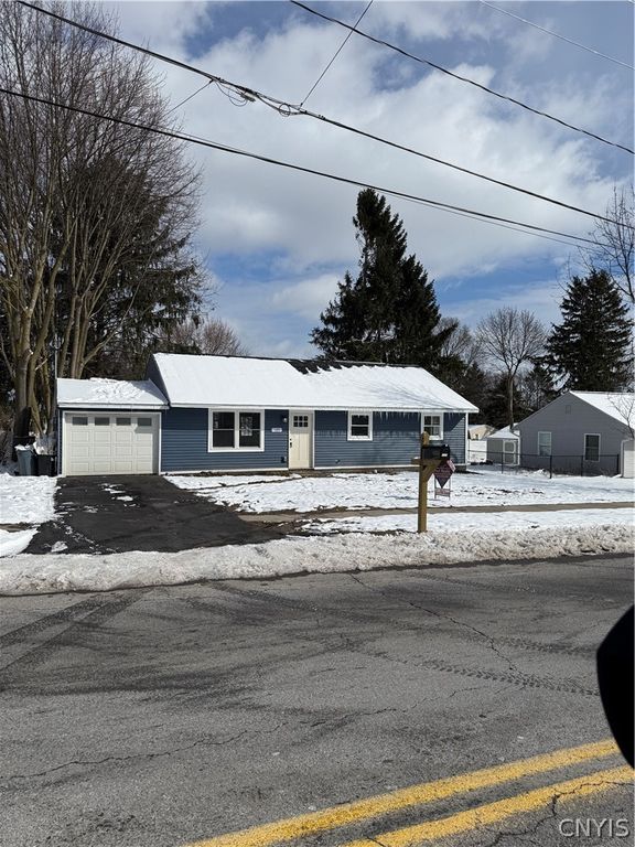 125 Standart Avenue, Auburn, NY 13021