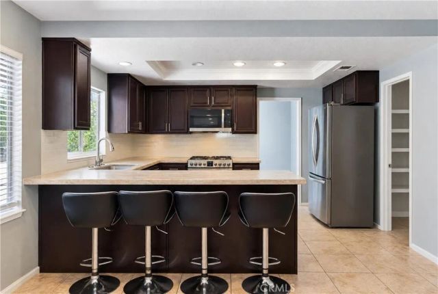 145 Cottonwood Ave, Riverside, CA 92506