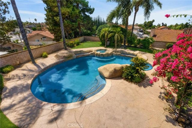 145 Cottonwood Ave, Riverside, CA 92506